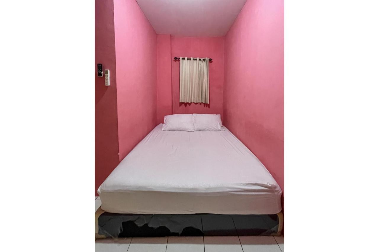 Hotel KoolKost near RS Graha Kedoya Yakarta Exterior foto